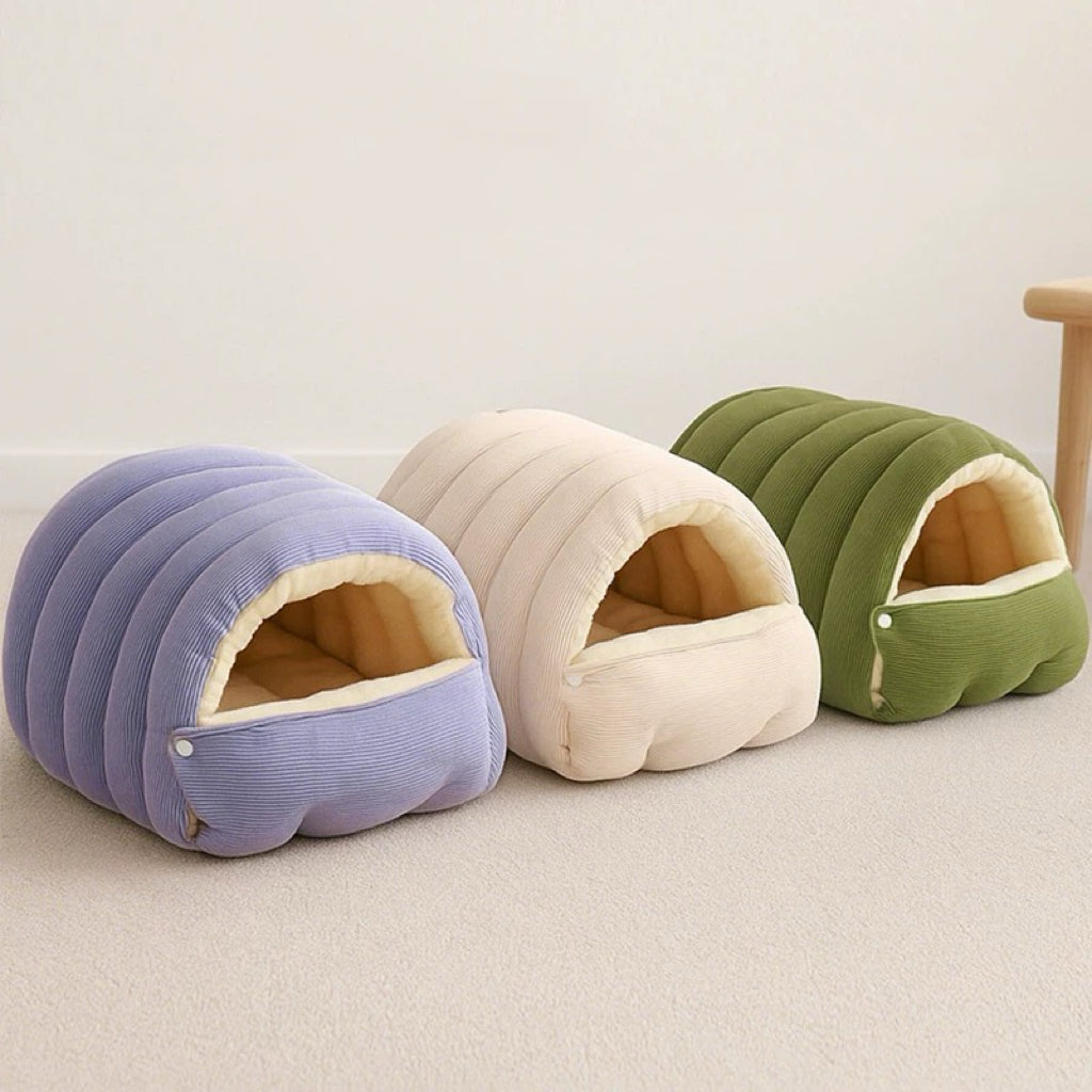 Soft Plush Cat Bed – Semi-Enclosed Winter Comfort Nest, Warm and Cozy Pet Sleeping Bed