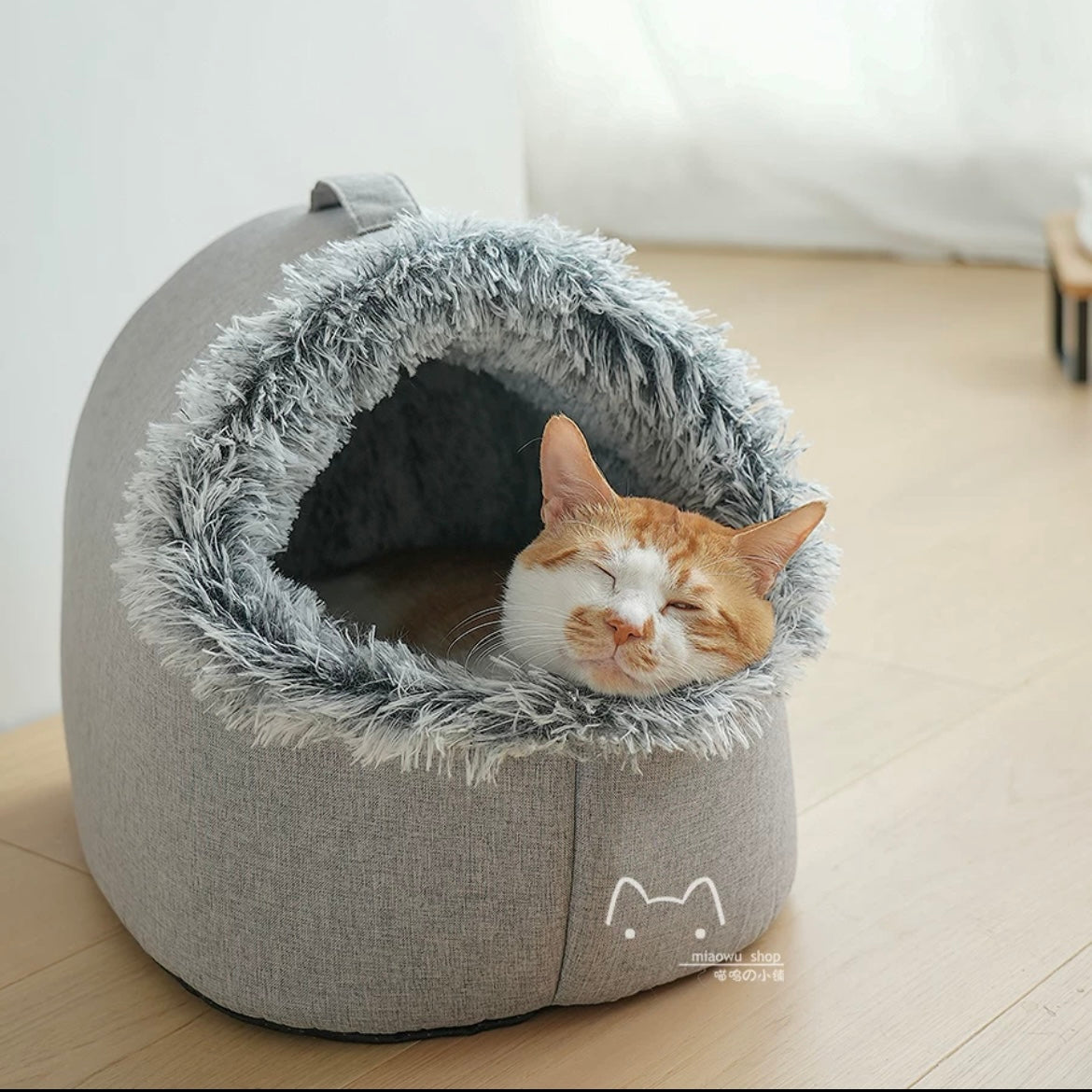 Pet Winter Houses Warm Dog & Cat Shelter